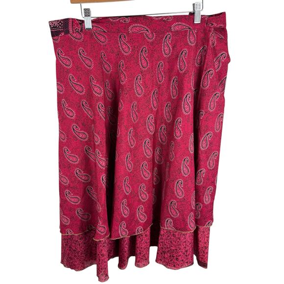 Earthbound Trading Co. 100% Silk Red Paisley Layered Midi Wrap Skirt One Size - Picture 2 of 6